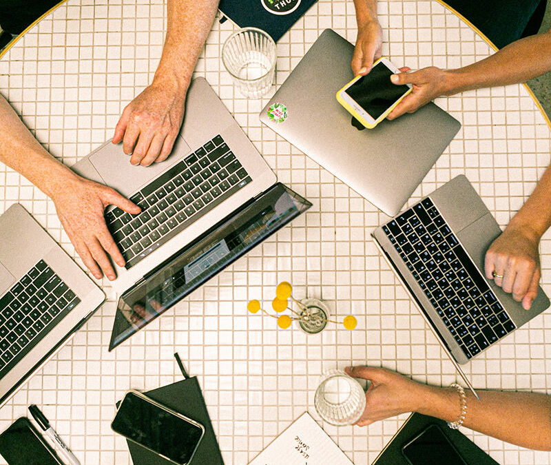 Schwarze Schafe PowerSpace: Online Café